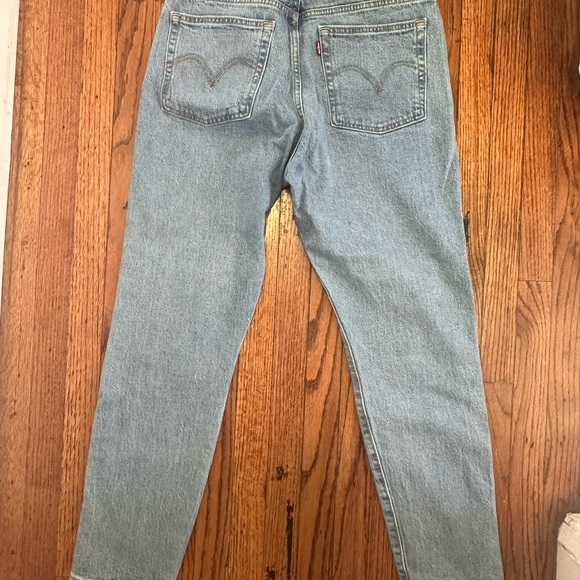 Women’s Levi Premium Wedgie Icon Fit Jeans size 29 - Picture 2 of 10